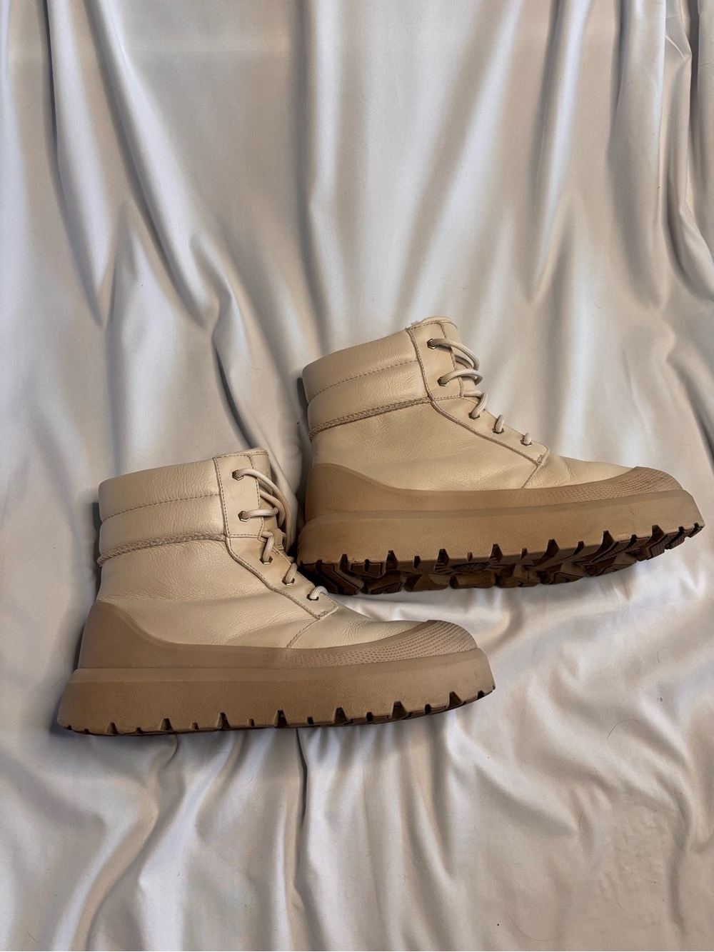 Men's UGG Beige Tan Leather Lace-Up Platform Boots